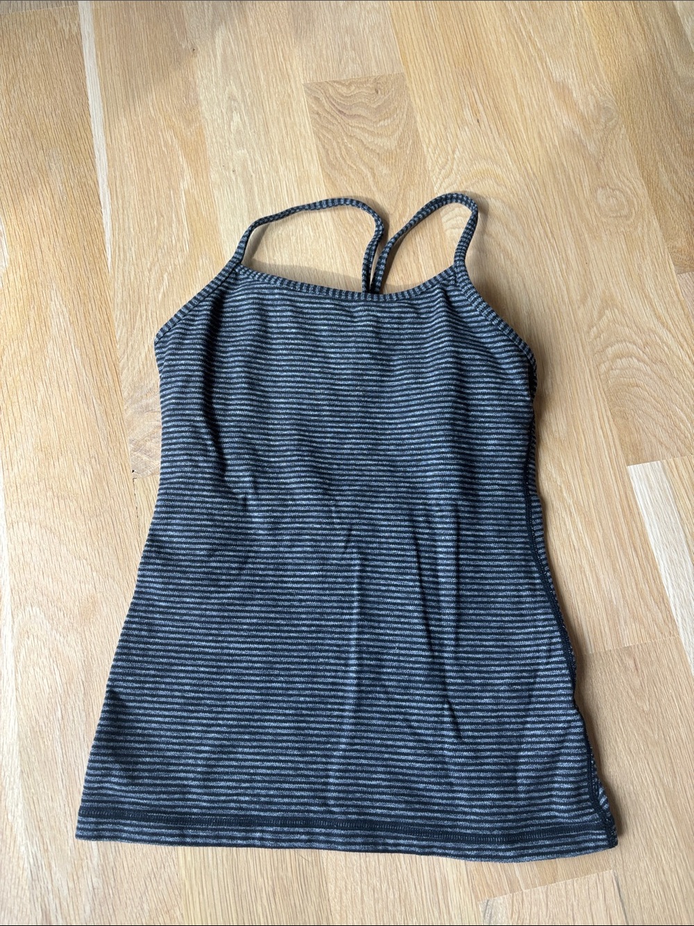 Lululemon Power Y tank Black & Gray Striped Women's Tank Top size 4